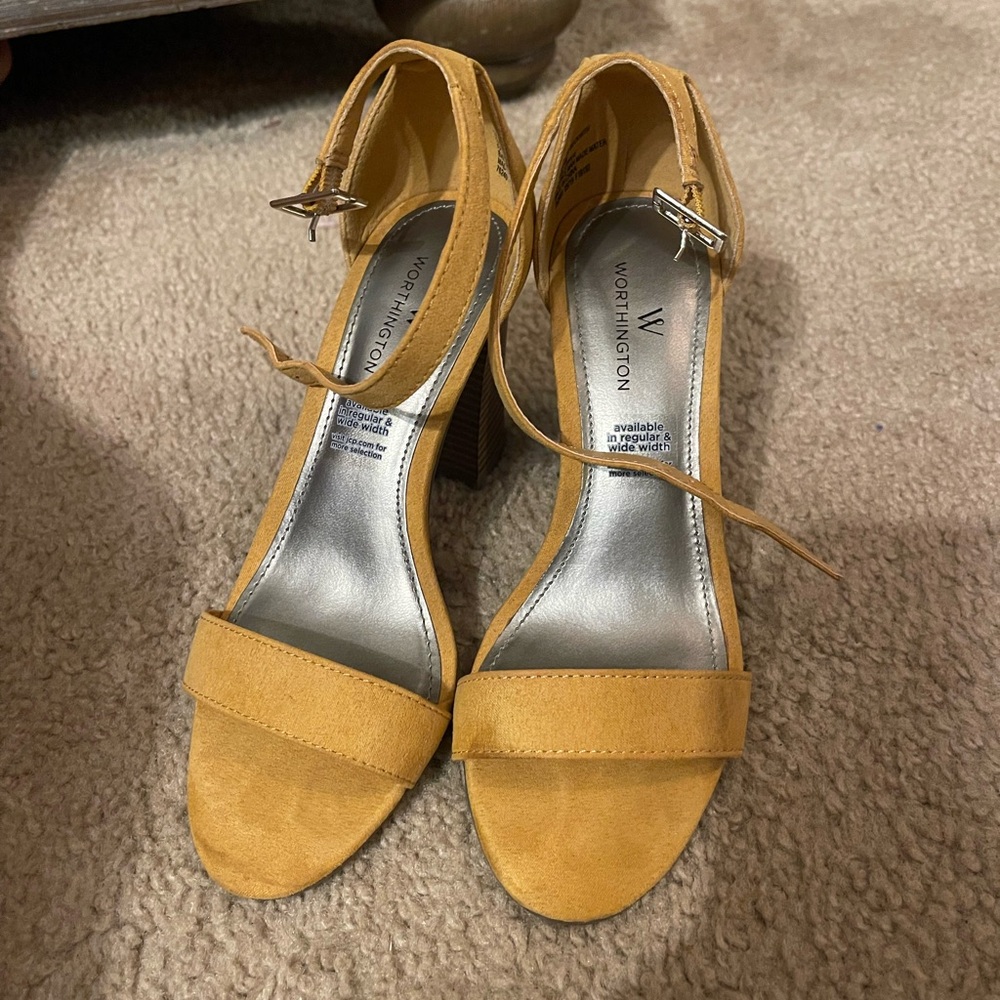 Heels size 5